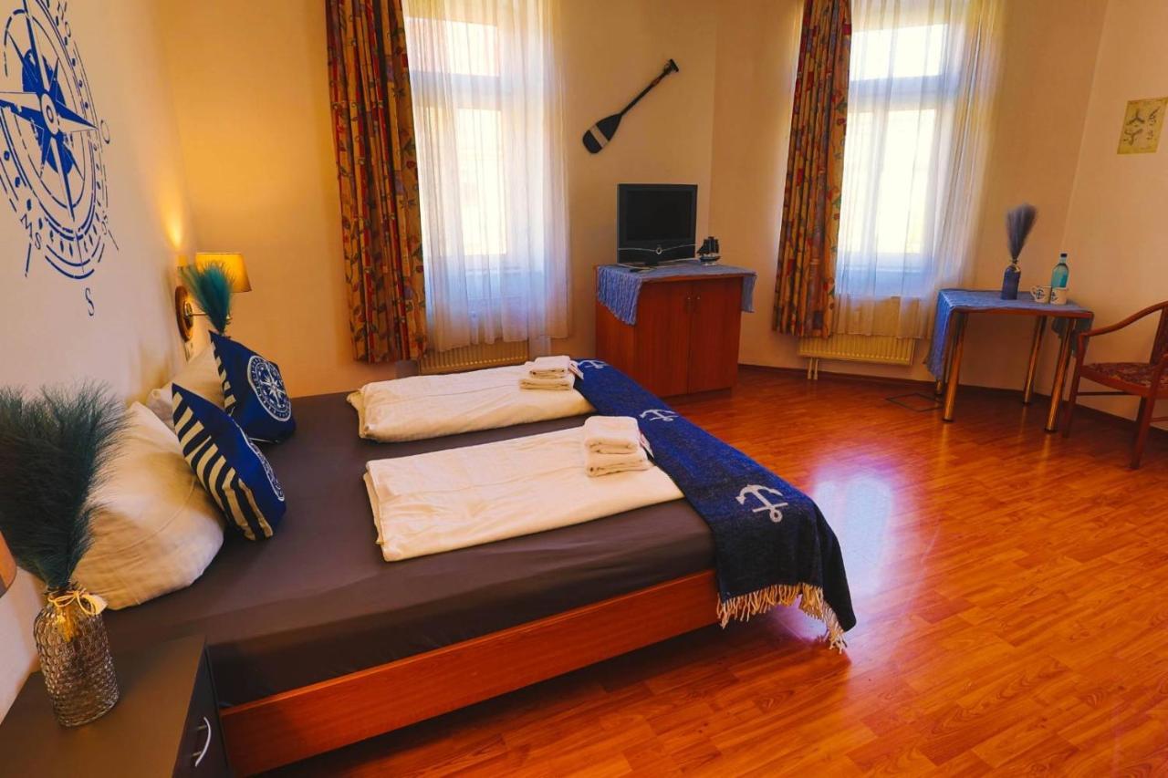 Ryde & Hyde Budget Hotel ドレスデン エクステリア 写真